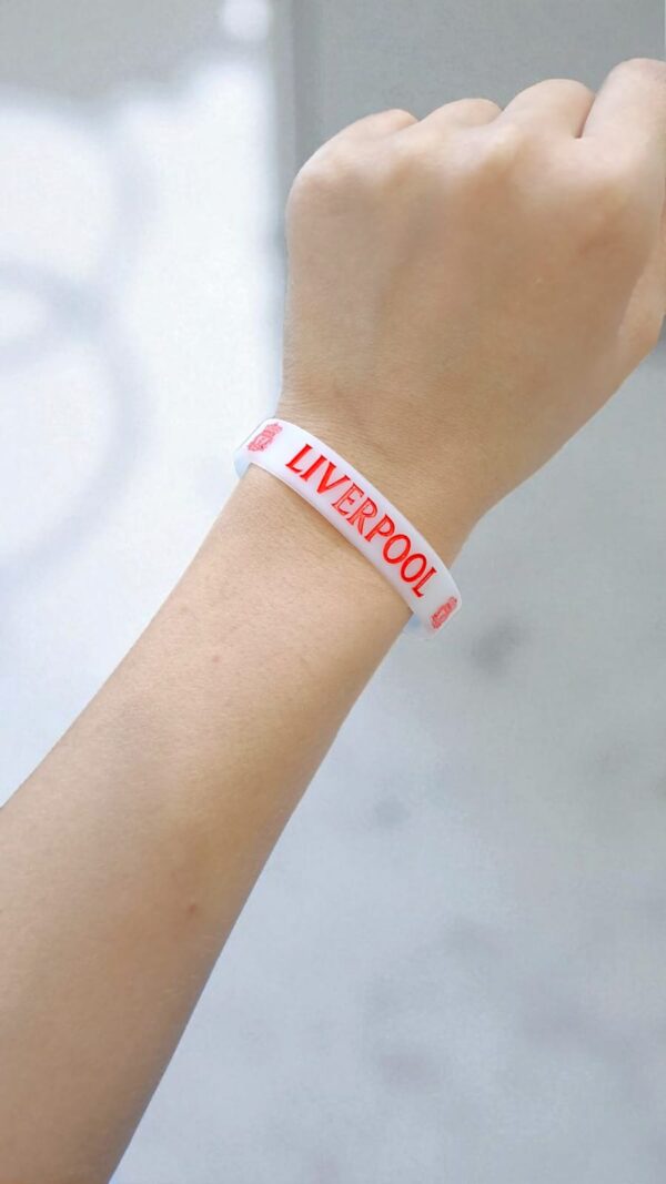 Браслет силиконовый Liverpool арт.tr1890 красный с синим
