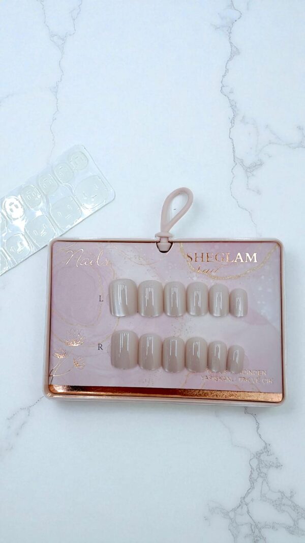 Ногти накладные кошачий глаз Sheglam Nail короткий квадрат арт.tr2235 пудровые