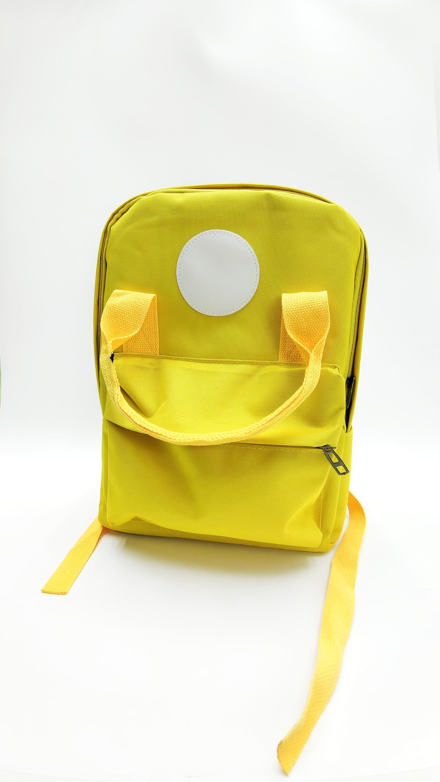 Рюкзак с кругом 5000тг Рюкзак с кругом 5000тг