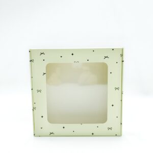 Коробка складная с окошком Бантики 12,5*12,5*3,5см арт.tr278 бежевая