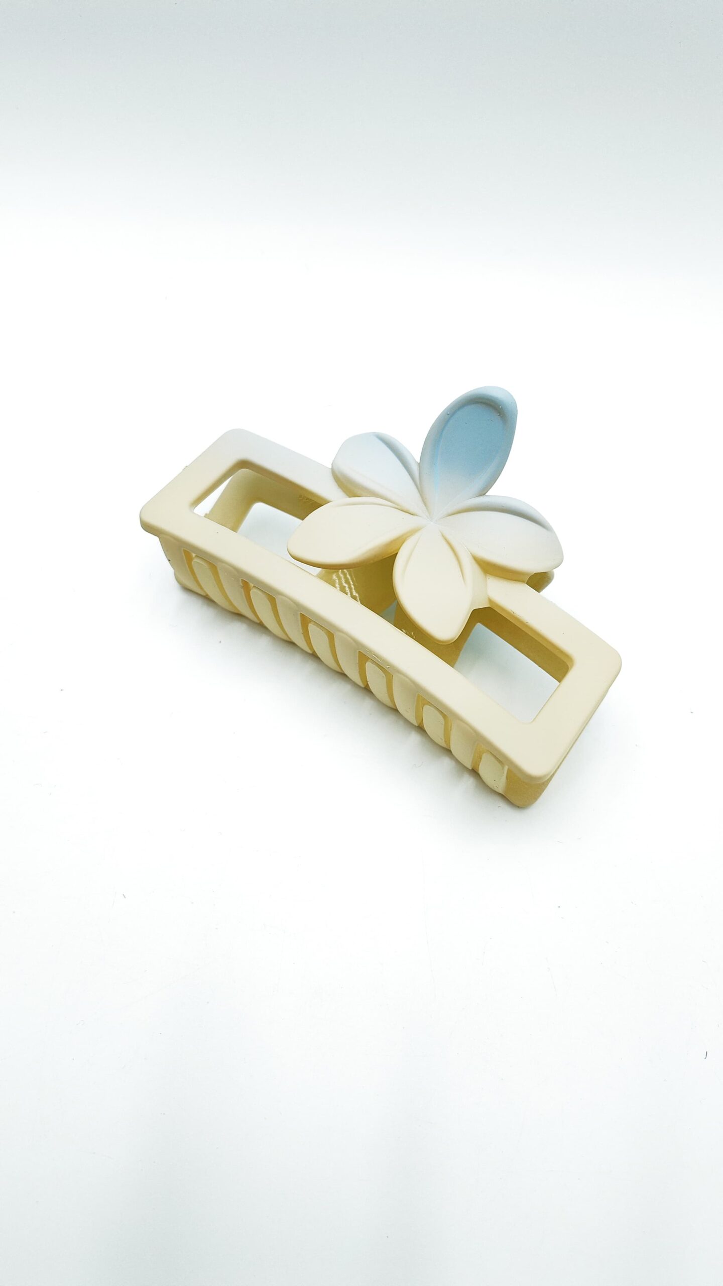 Крабик прямоугольный матовый Цветок арт.tr555 персиковый с голубым Крабик прямоугольный матовый Цветок арт.tr555 персиковый с голубым