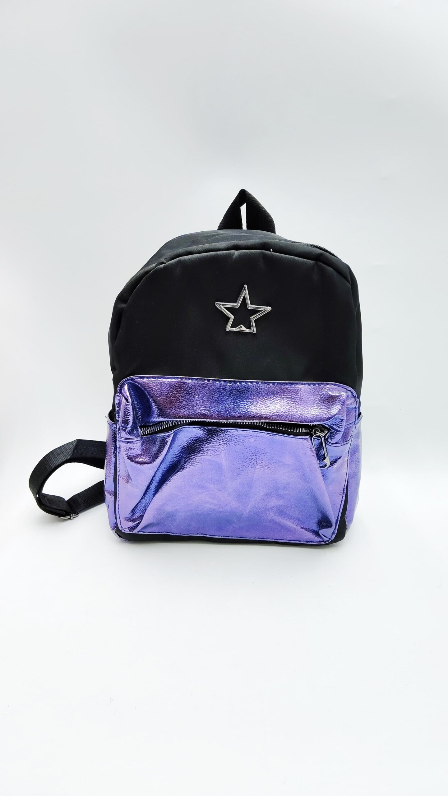 рюкзак со Звездой 4000тг рюкзак со Звездой 4000тг