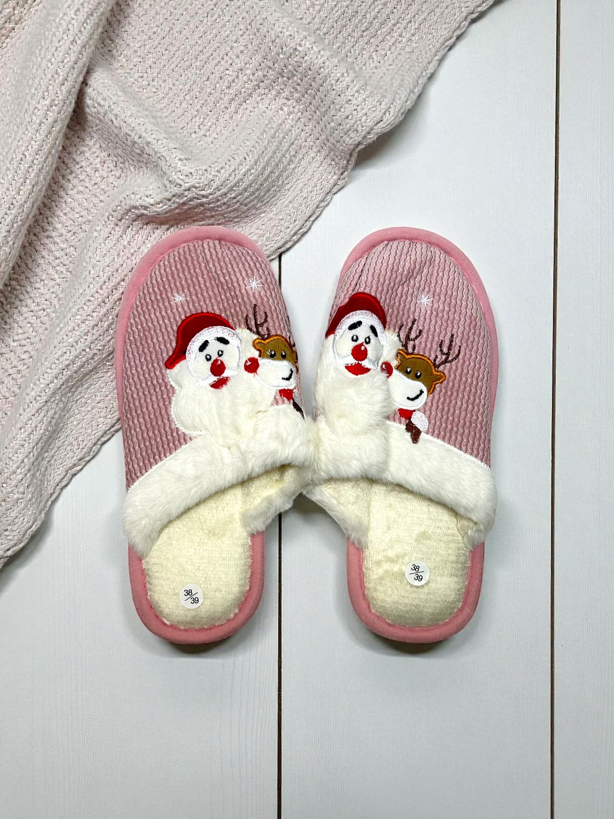 Тапочки домашние Дед мороз с оленем 38-39р арт.tr3212 розовые Тапочки домашние Дед мороз с оленем 38-39р арт.tr3212 розовые