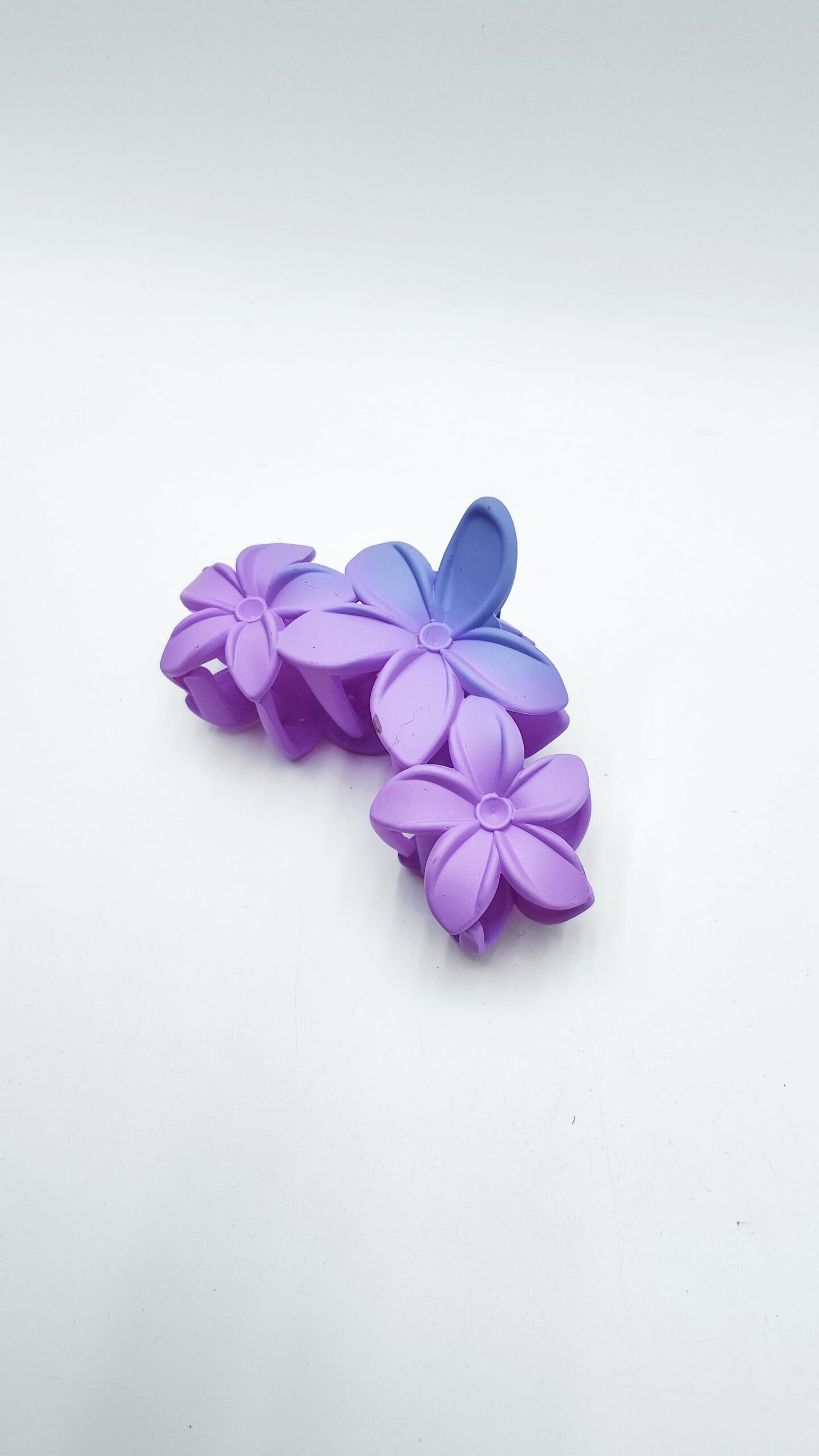 Крабик Цветы матовый арт.tr546 сиреневый Крабик Цветы матовый арт.tr546 сиреневый