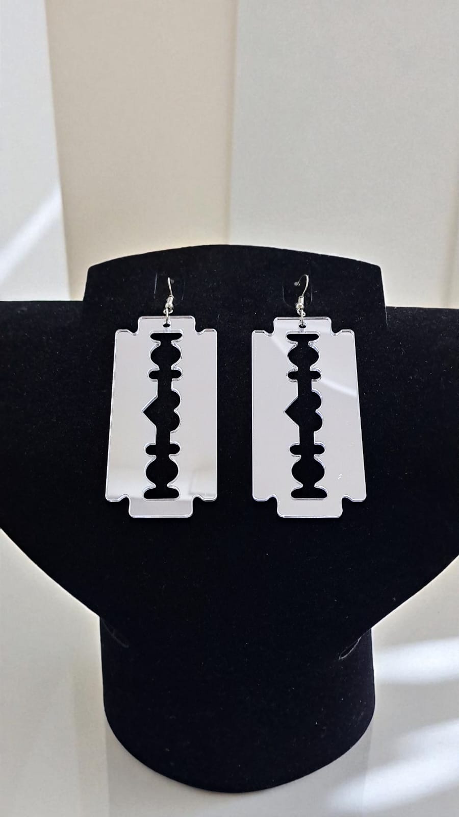 Серьги Лезвие акрил арт.tr2182 серебро Серьги Лезвие акрил арт.tr2182 серебро