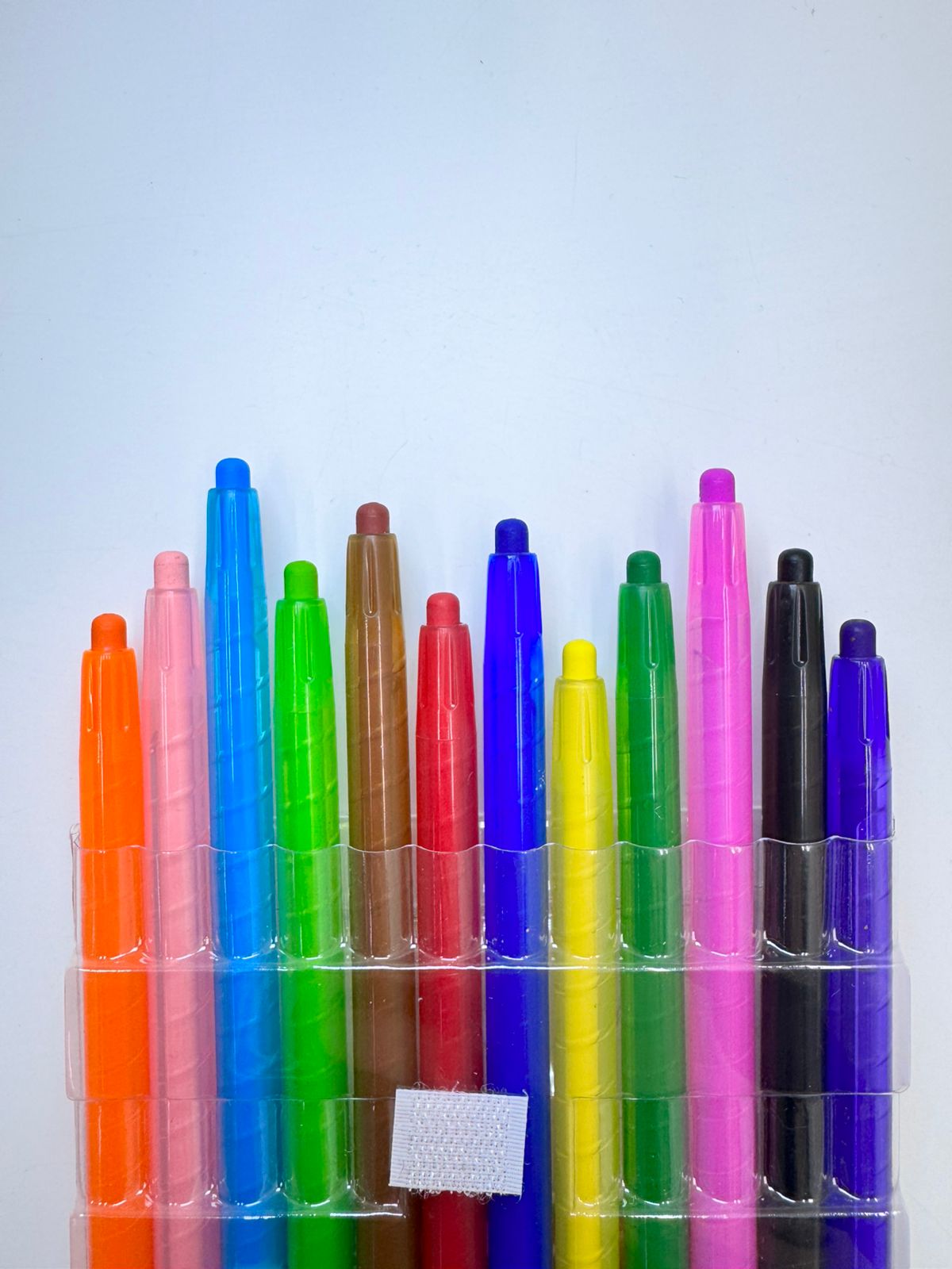 Карандаши восковые Twist-up 12цв арт.LD2001-12 Карандаши восковые Twist-up 12цв арт.LD2001-12