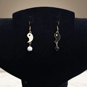 Серьги Инь Янь с бусинками арт.tr2193 золото