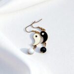 Серьги Инь Янь с бусинками арт.tr2193 золото