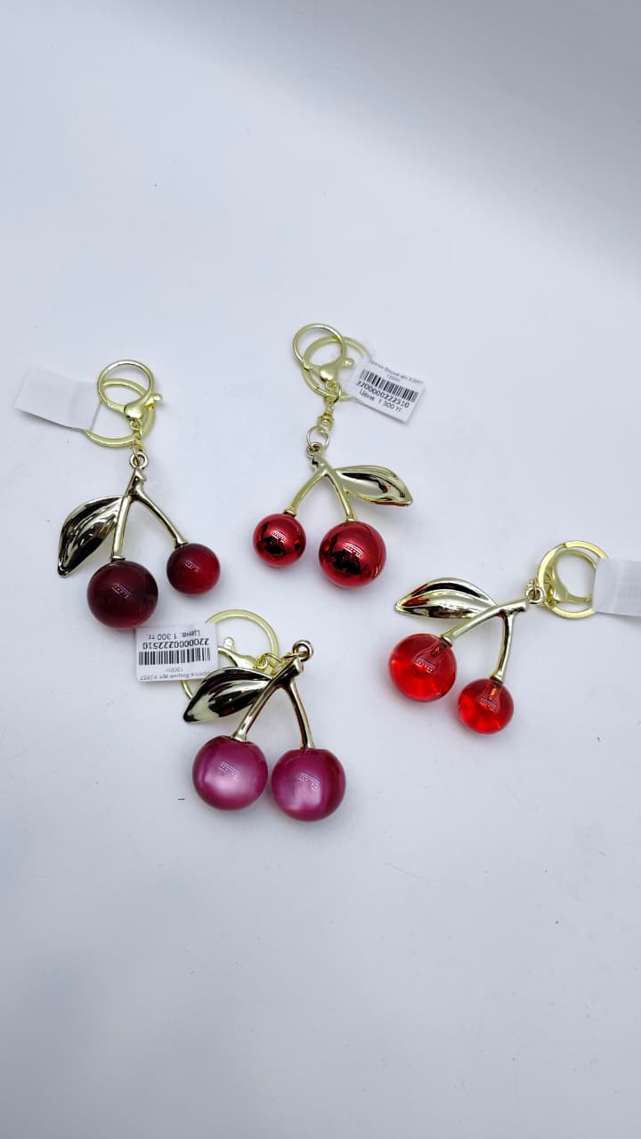 Брелок Вишня арт.tr2857 1300тг Брелок Вишня арт.tr2857 1300тг