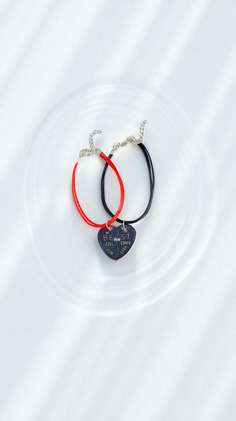 Браслеты парные на шнурке с магнитом сердце Best Friends Forever арт.tr1831 серебро Браслеты парные на шнурке с магнитом сердце Best Friends Forever арт.tr1831 серебро