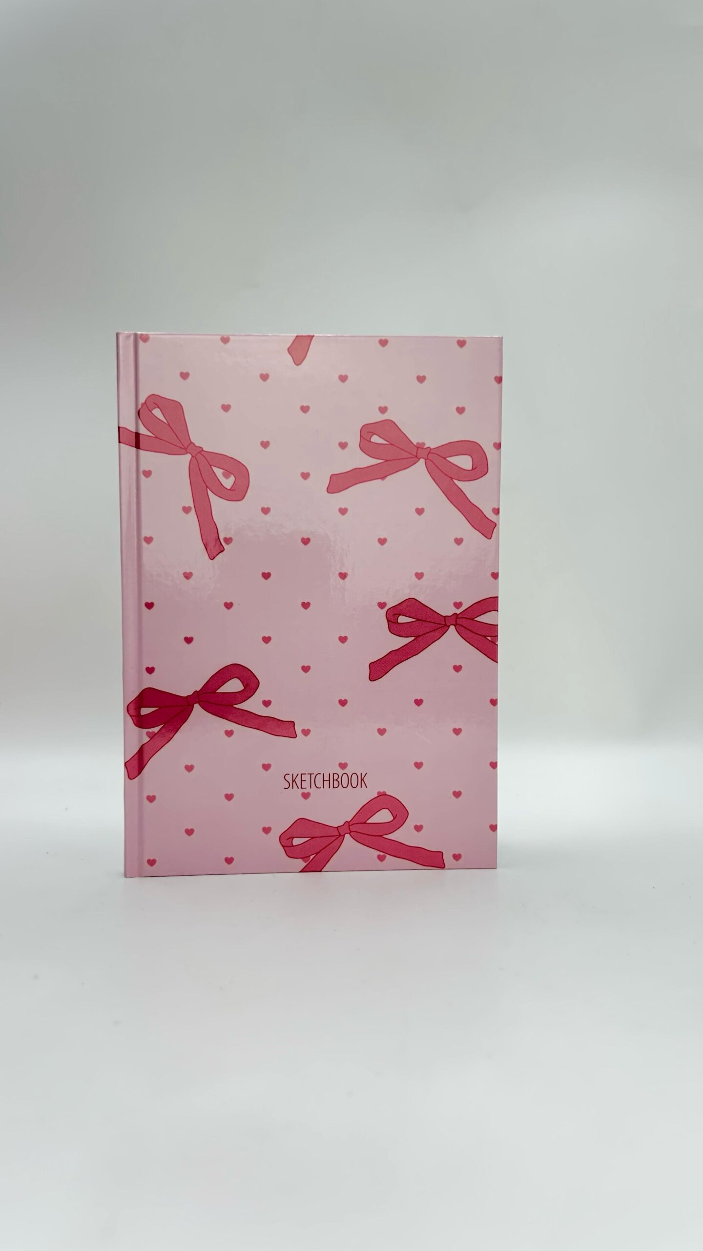 Скетчбук Qazaq Бренд в твердом переплете Бантики арт.tr320 Скетчбук Qazaq Бренд в твердом переплете Бантики арт.tr320