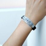 Браслет силиконовый регулируемый с металлической вставкой автограф "BTS-RM" арт.tr2149 серебро