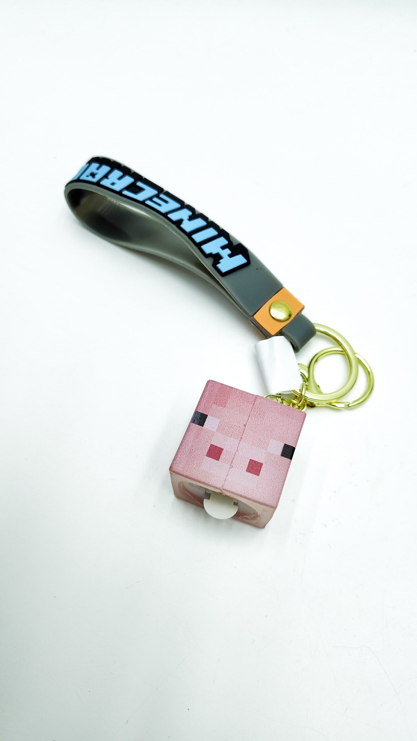 Брелок Майнкрафт кубик 3*3см арт.tr804 розовый Брелок Майнкрафт кубик 3*3см арт.tr804 розовый