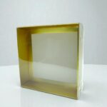 Коробка с окошком 18*18*4 арт.3434 золото 300тг