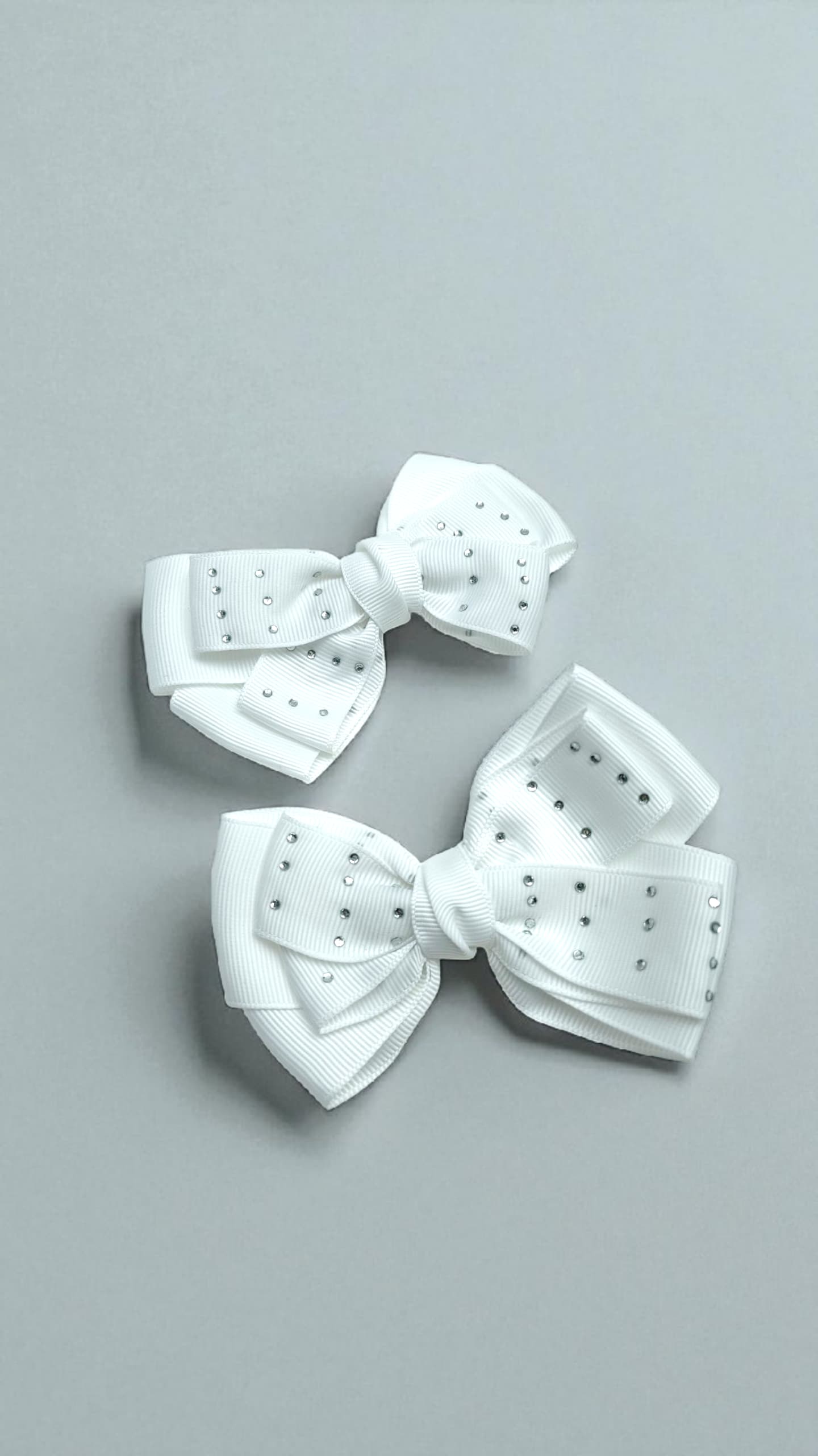 Бантики на заколке уп 2шт арт.tr2346 белые Бантики на заколке уп 2шт арт.tr2346 белые