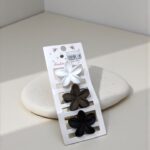 Крабик Гавайский цветок 4см уп 3шт арт.102150-6 белый,коричневый,черный