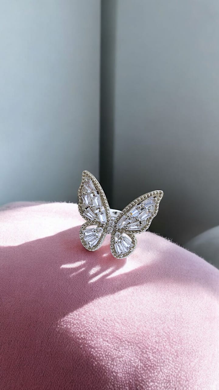 Кольцо бабочка стразы серебро арт.tr1427 Кольцо бабочка стразы серебро арт.tr1427