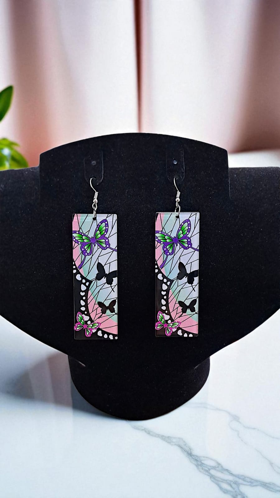 Серьги акрил Шинобу Кочо "Клинок рассекающий демонов" арт.tr2200 Серьги акрил Шинобу Кочо "Клинок рассекающий демонов" арт.tr2200