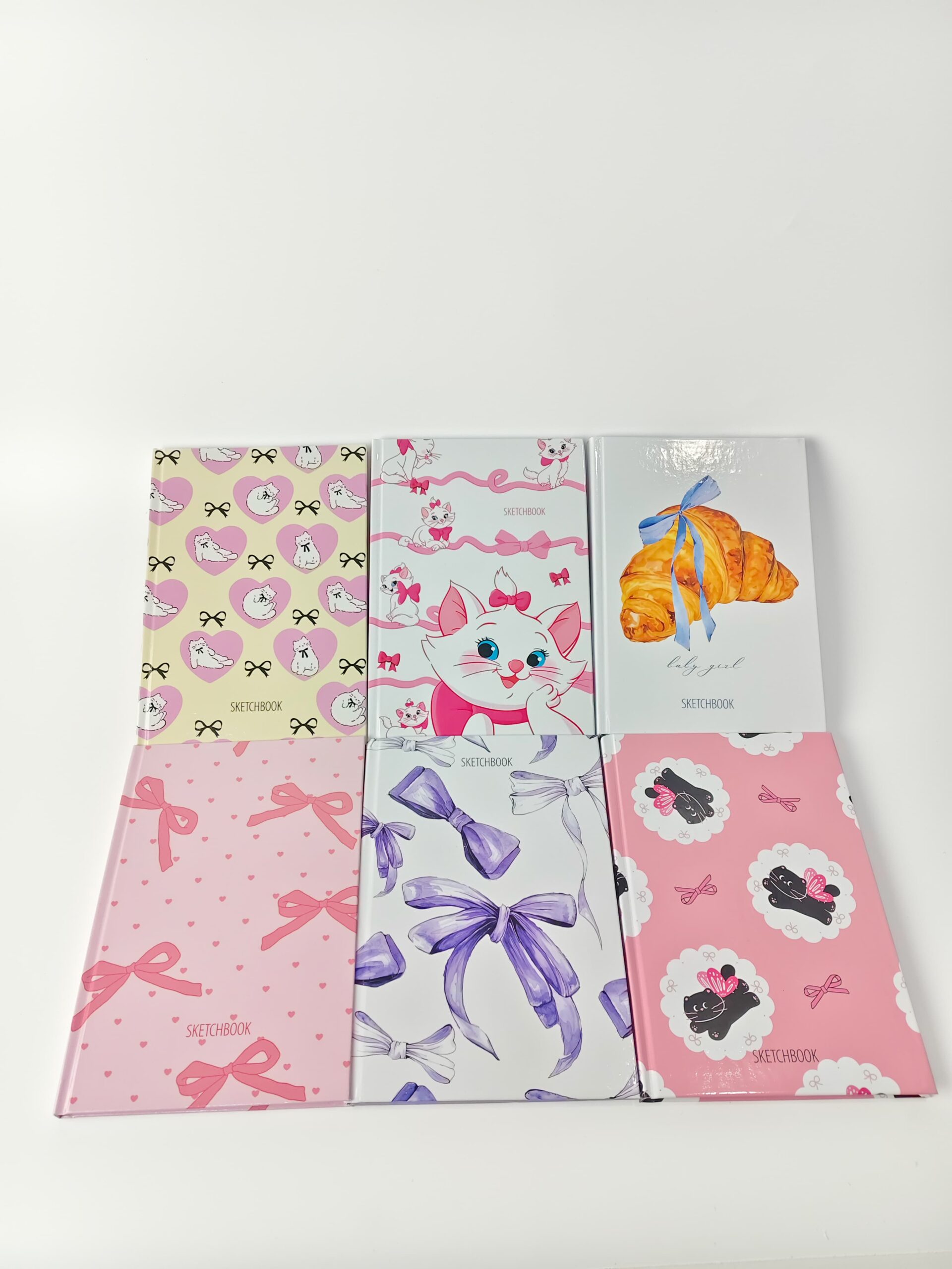 Скетчбук Qazaq Бренд Бантики/Бабочки/Фрукты в твердом переплете арт.6337 ассорти Скетчбук Qazaq Бренд Бантики/Бабочки/Фрукты в твердом переплете арт.6337 ассорти