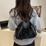 Сумка на плечо с 2-мя замочками арт.7430 черная