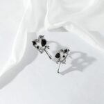 Серьги гвоздики Сердце арт.tr2208 серебро с черным