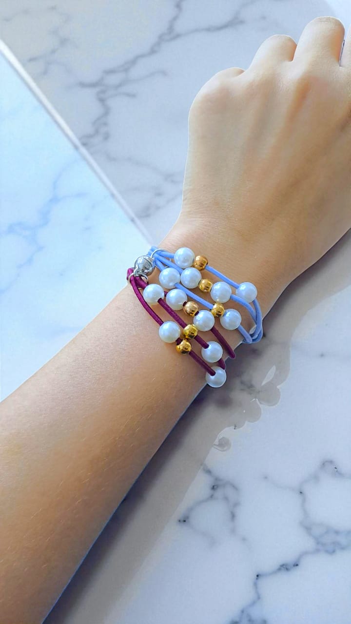 Браслеты парные с бусинами и магнитом арт.tr2138 голубой с бордовым Браслеты парные с бусинами и магнитом арт.tr2138 голубой с бордовым