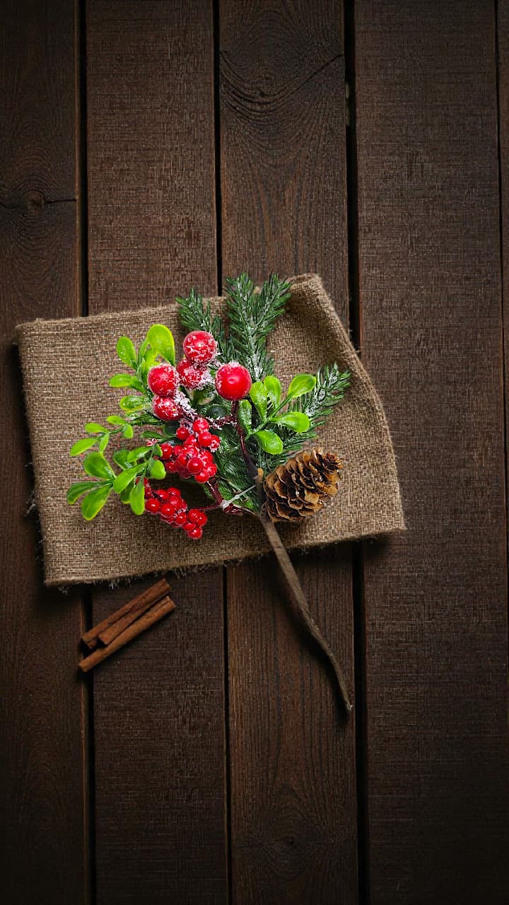 Новогодняя ветка хвои ассорти 700тг Новогодняя ветка хвои ассорти 700тг