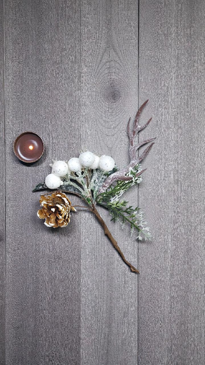 Новогодняя ветка хвои ассорти 700тг Новогодняя ветка хвои ассорти 700тг