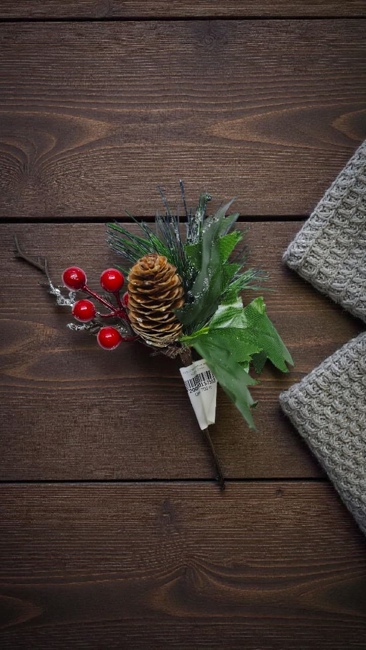 Новогодняя ветка хвои ассорти 700тг Новогодняя ветка хвои ассорти 700тг