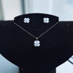 Набор титан 2в1 цепочка+серьги под Ван Клиф со стразами арт.tr2071 серебро