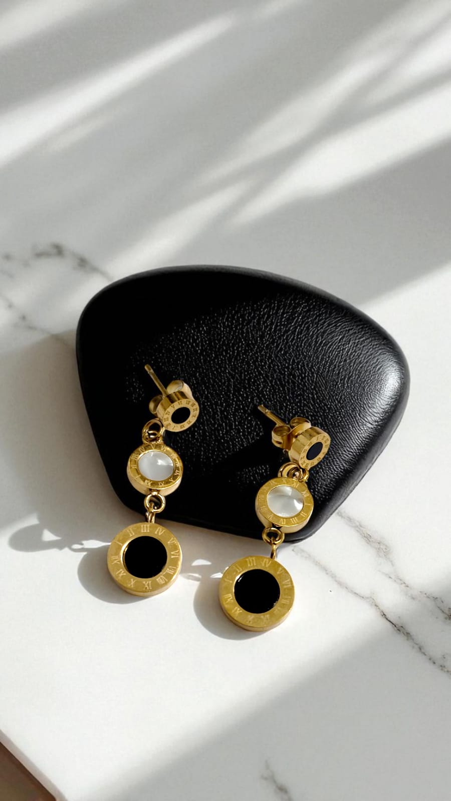 Серьги титан с римскими цифрами арт.tr1944 Серьги титан с римскими цифрами арт.tr1944