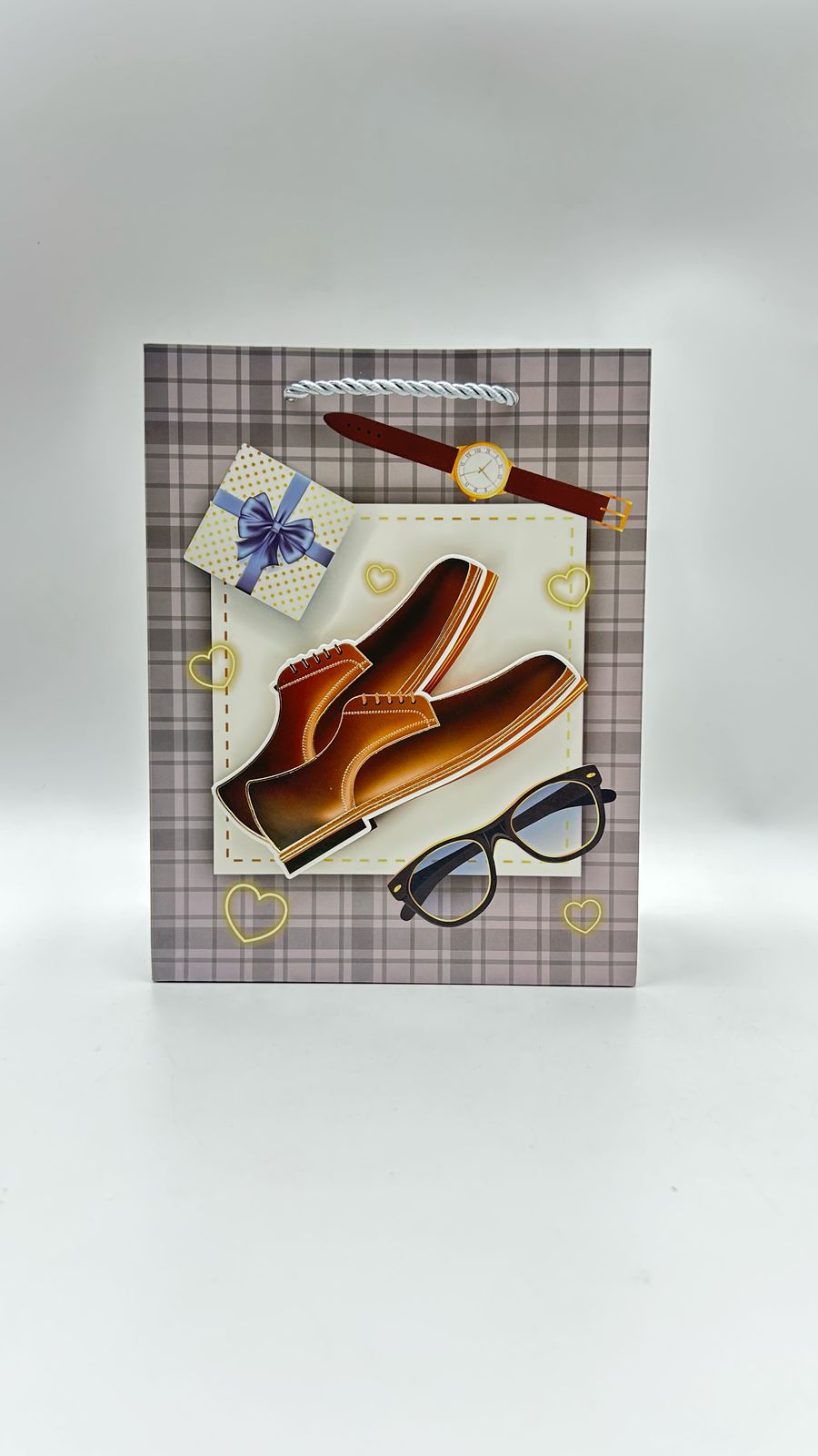 Пакет подарочный серый с туфлями 3d 18*10*23см арт.wb-8081-3s Пакет подарочный серый с туфлями 3d 18*10*23см арт.wb-8081-3s