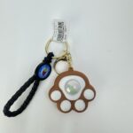 Брелок Лапка светящаяся 5,5см арт.666-30 коричневая