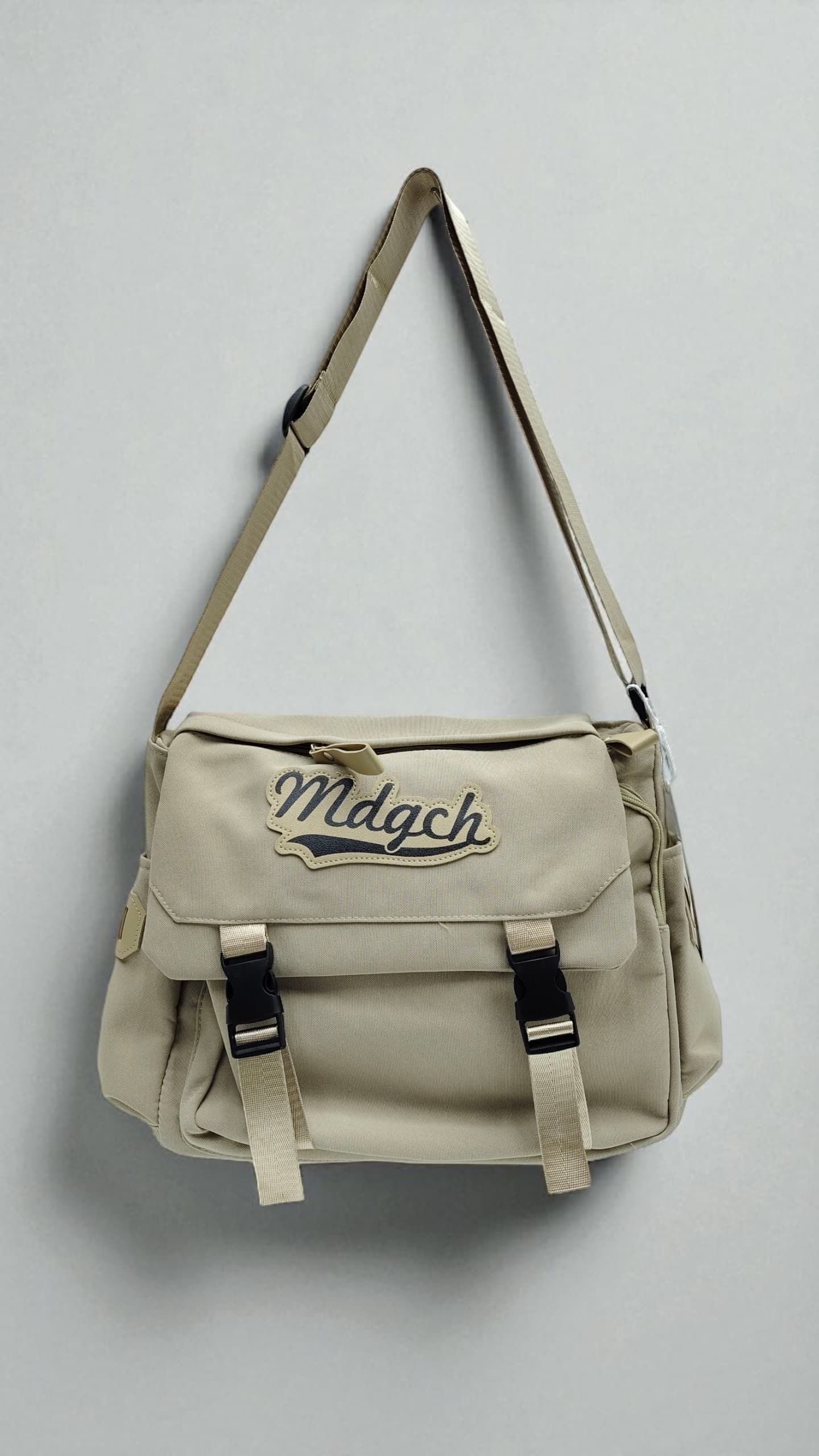 Сумка почтальонка Mdqch 25см арт.d6124#-3 бежевая Сумка почтальонка Mdqch 25см арт.d6124#-3 бежевая