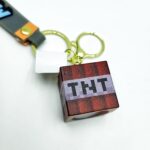 Брелок Майнкрафт кубик 3*3см арт.tr808 красный