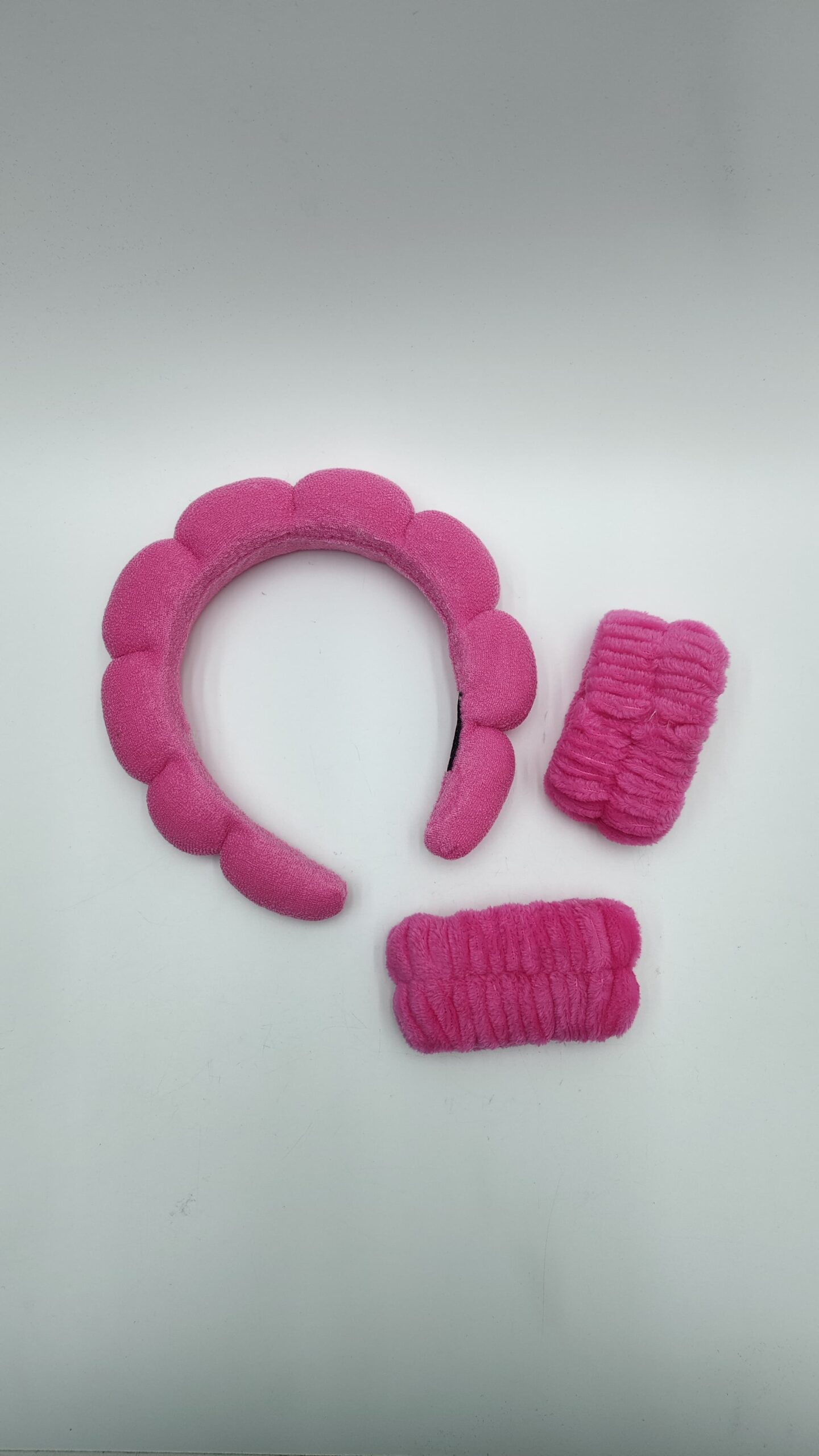 Набор для умывания ободок+нарукавники арт.n454 малиновый Набор для умывания ободок+нарукавники арт.n454 малиновый