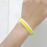 Браслет силиконовый Arsenal арт.tr1891 красный с желтым