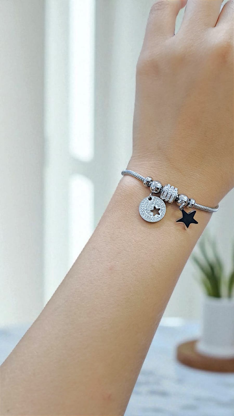 Браслет титан под Pandora со звездочками арт.tr1810 серебро Браслет титан под Pandora со звездочками арт.tr1810 серебро