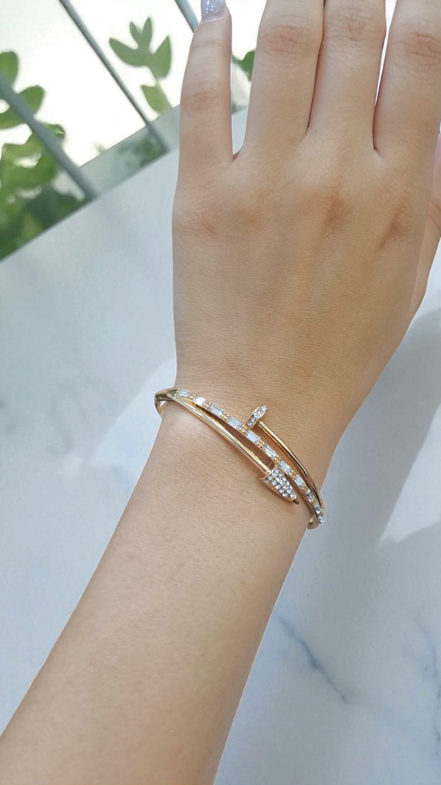 Браслет титан Juste un Clou Cartier со стразами арт.tr1790 золото Браслет титан Juste un Clou Cartier со стразами арт.tr1790 золото