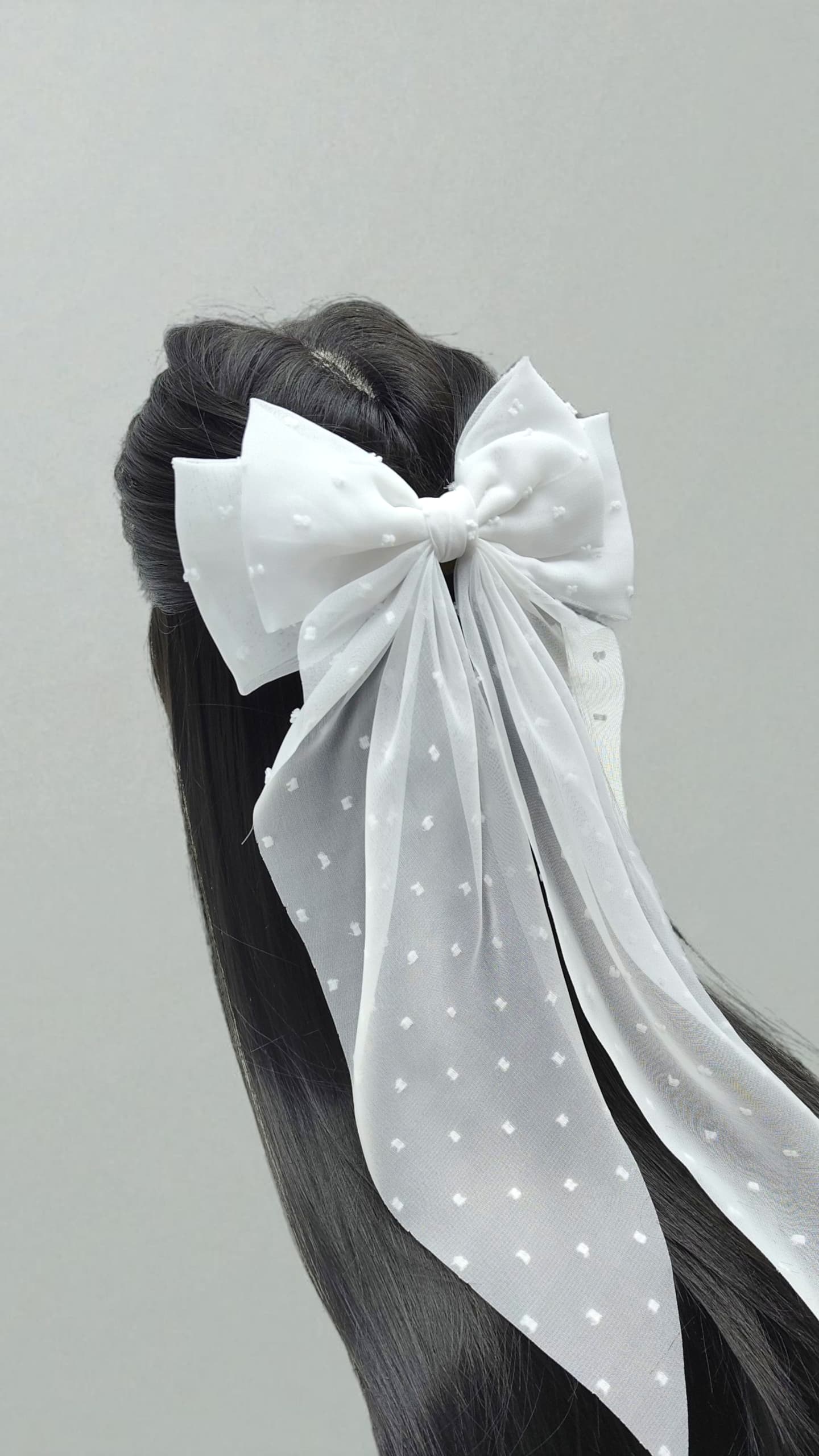 Бант на заколке арт.3542-1 белый Бант на заколке арт.3542-1 белый