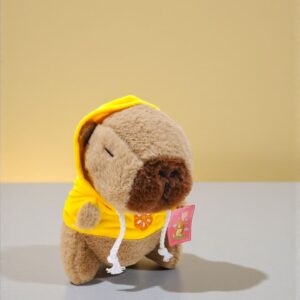Мягкая игрушка Капибара в капюшоне 20см арт.tr2847 желтая