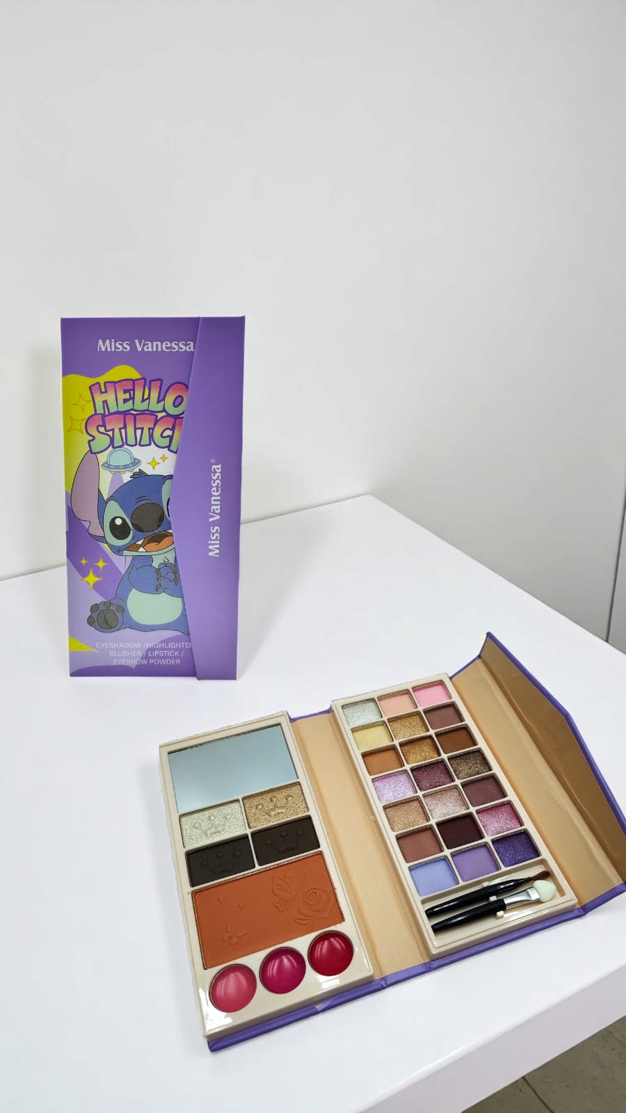 Палетка для макияжа Стич арт.f7001d фиолетовая Палетка для макияжа Стич арт.f7001d фиолетовая