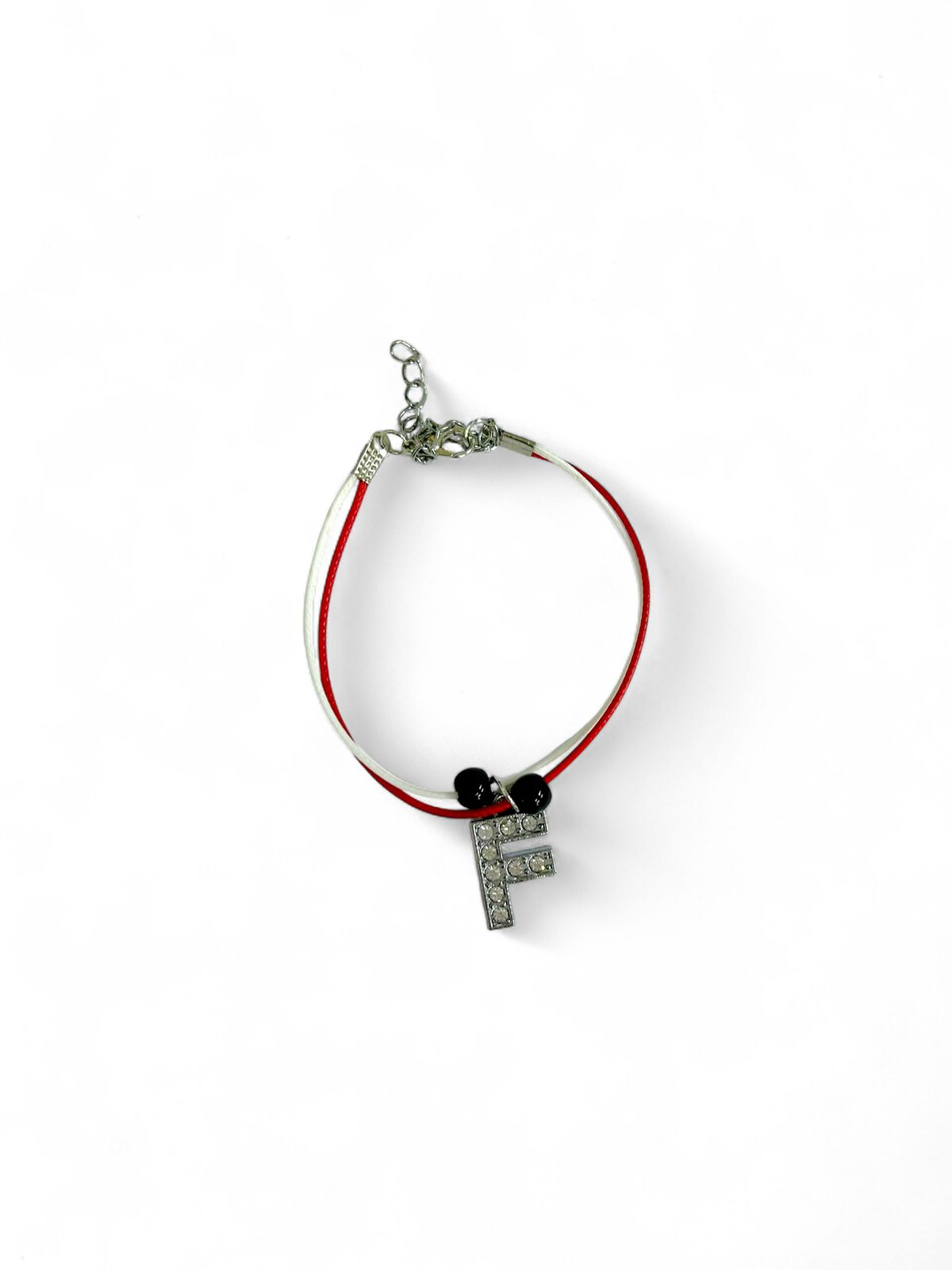 Браслет из ниточек с бусинами арт.tr2420 бело-красный Браслет из ниточек с бусинами арт.tr2420 бело-красный