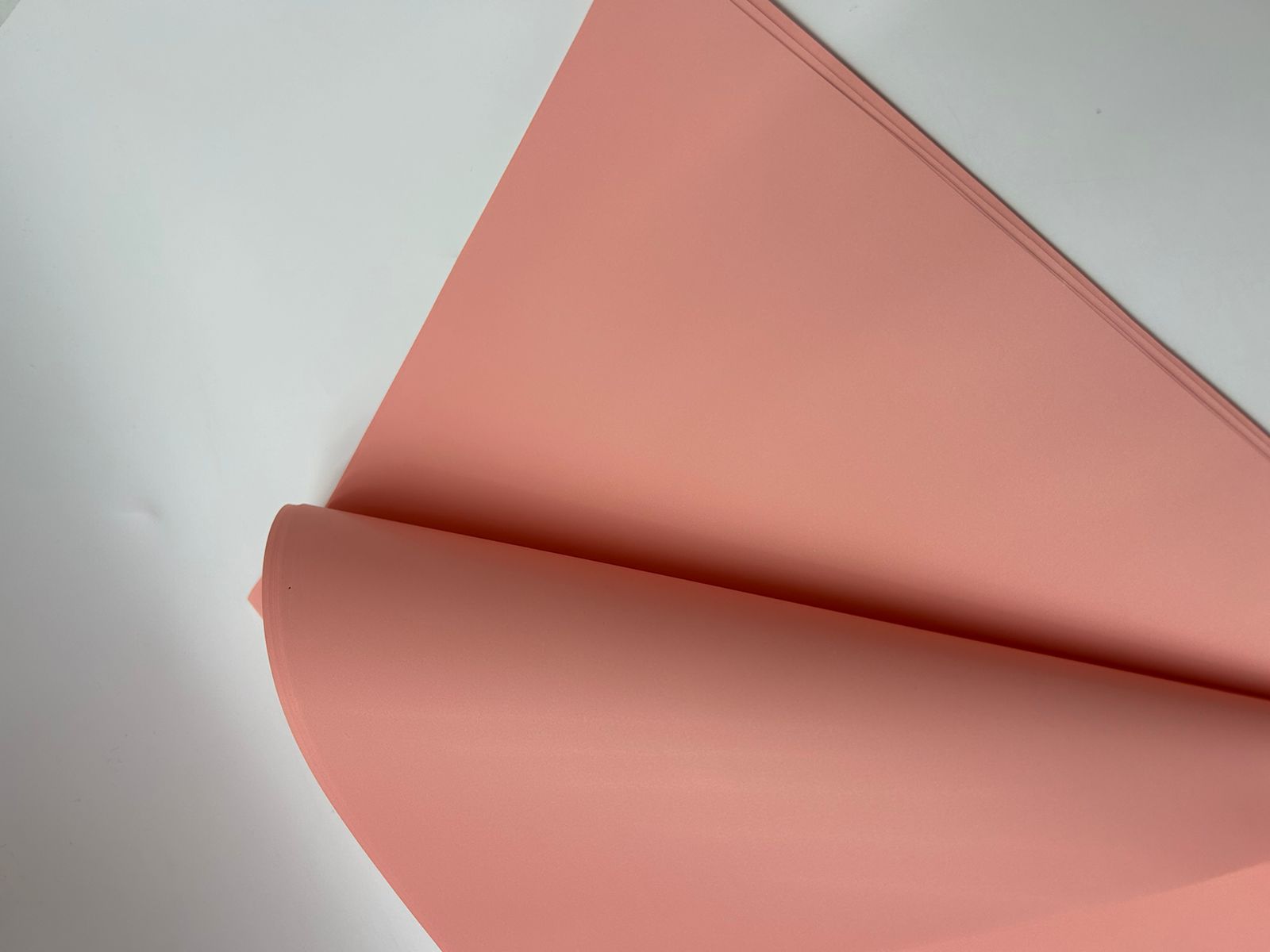 Пленка упаковочная 60*60см арт.tr578 розовый Пленка упаковочная 60*60см арт.tr578 розовый