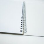 Скетчбук 30*30см Hatber Кот художник 32л 160г арт.27913