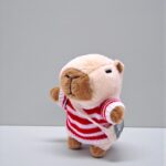 Мягкая игрушка Капибара в свитере 20см арт.tr2833 красная