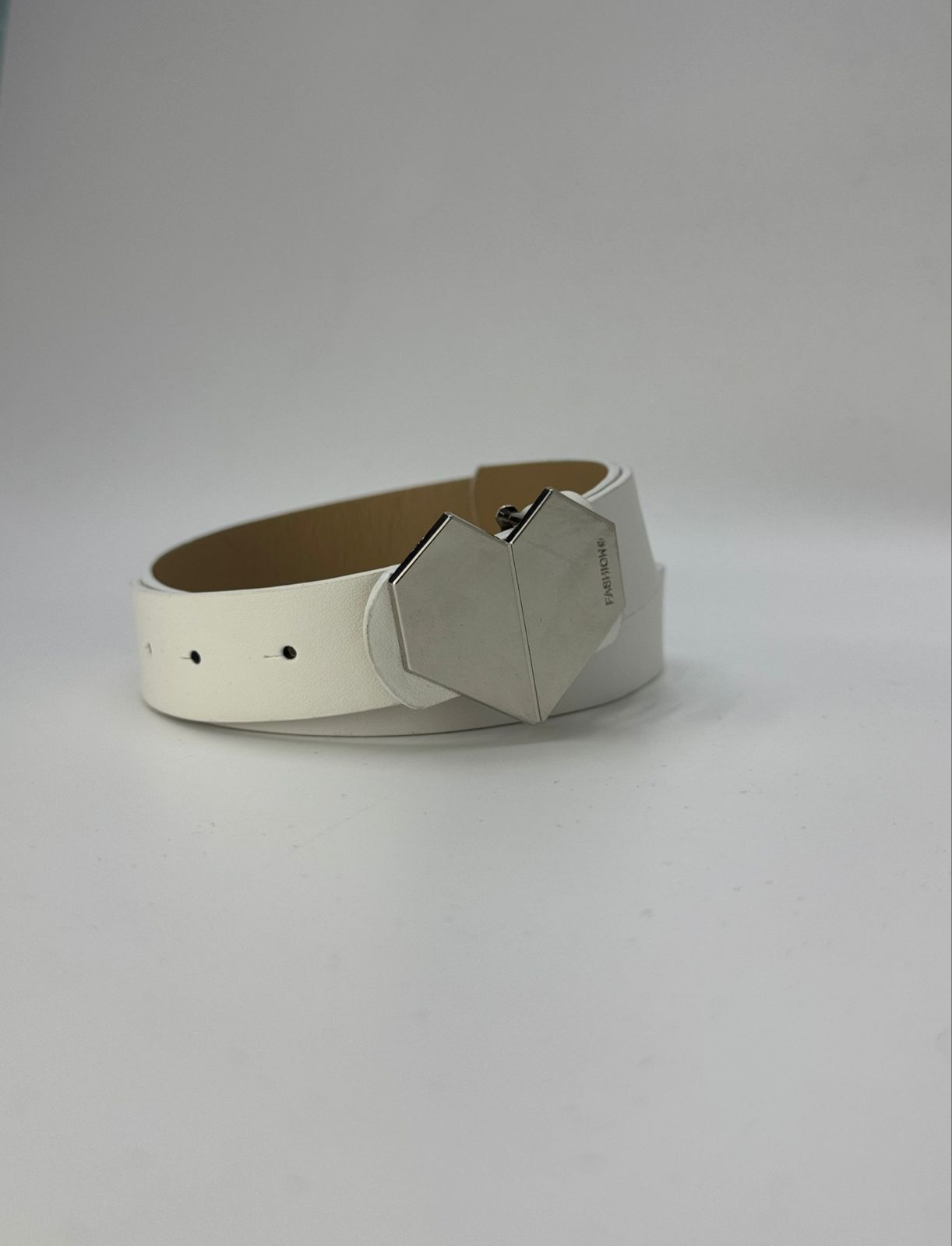 Ремень сердце белый арт.tr641 Ремень сердце белый арт.tr641