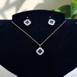 Набор титан 2в1 цепочка+серьги под Ван Клиф со стразами арт.tr2074 золото