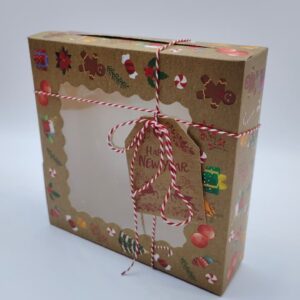 Коробка новогодняя с окошком 17,5*17,5*5см арт.tr2813 400тг