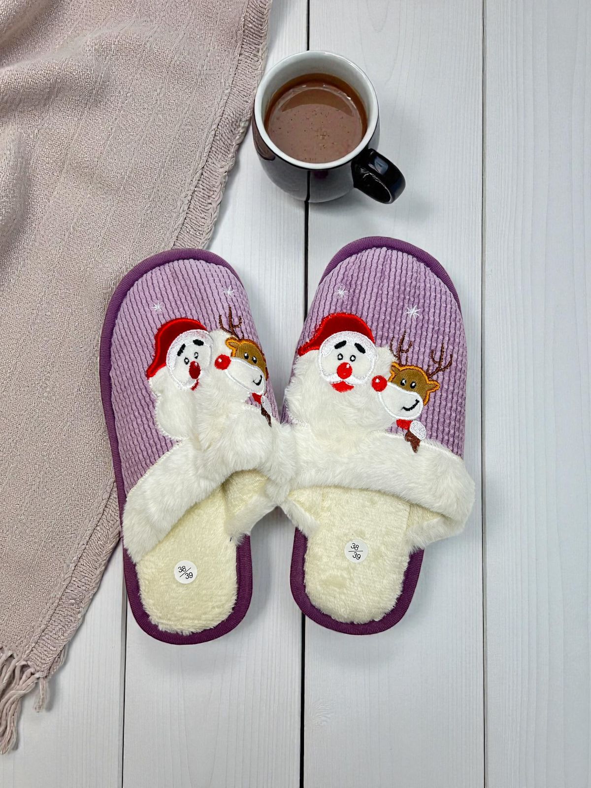 Тапочки домашние Дед мороз с оленем 38-39р арт.tr3211 сиреневые Тапочки домашние Дед мороз с оленем 38-39р арт.tr3211 сиреневые